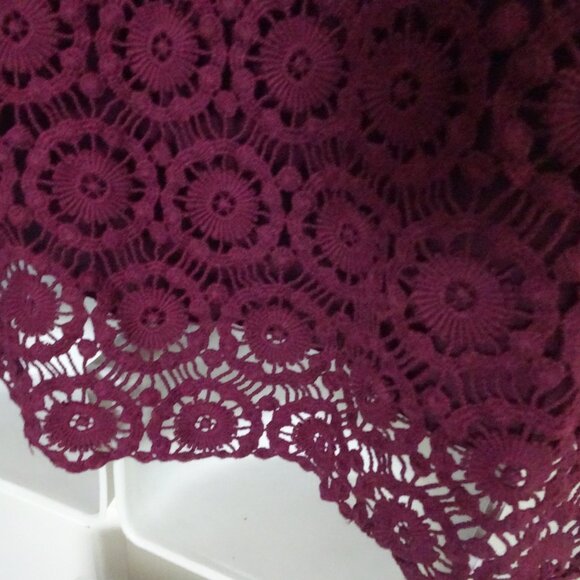 Daniel Rainn Size L Crochet lined Dressy Top Eggplant Wine Burgundy Dressy - Picture 7 of 11